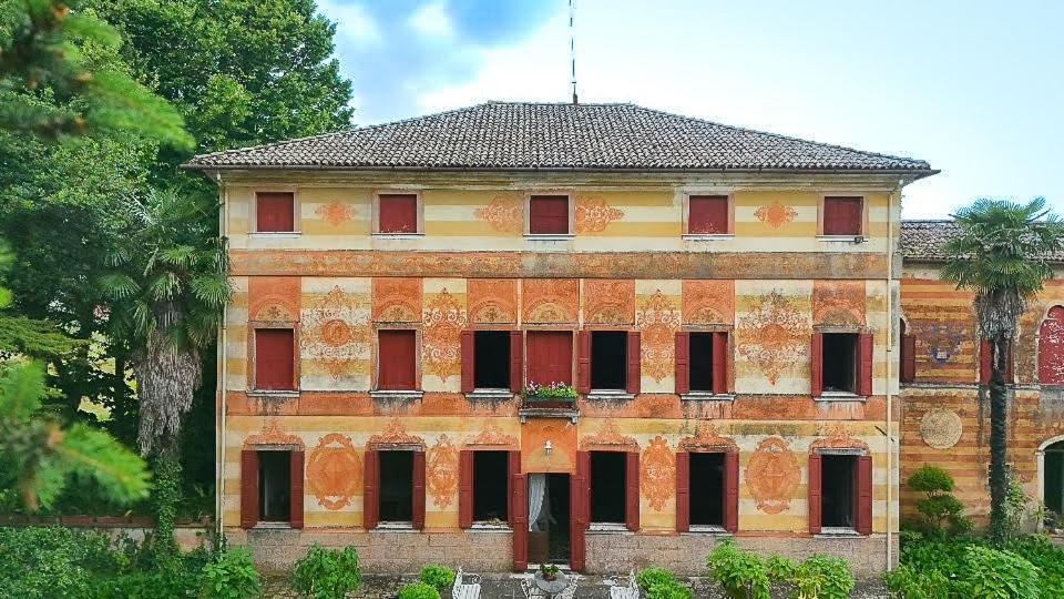 Villa Di Campagna Immersa Nella Natura Zero Branco Εξωτερικό φωτογραφία